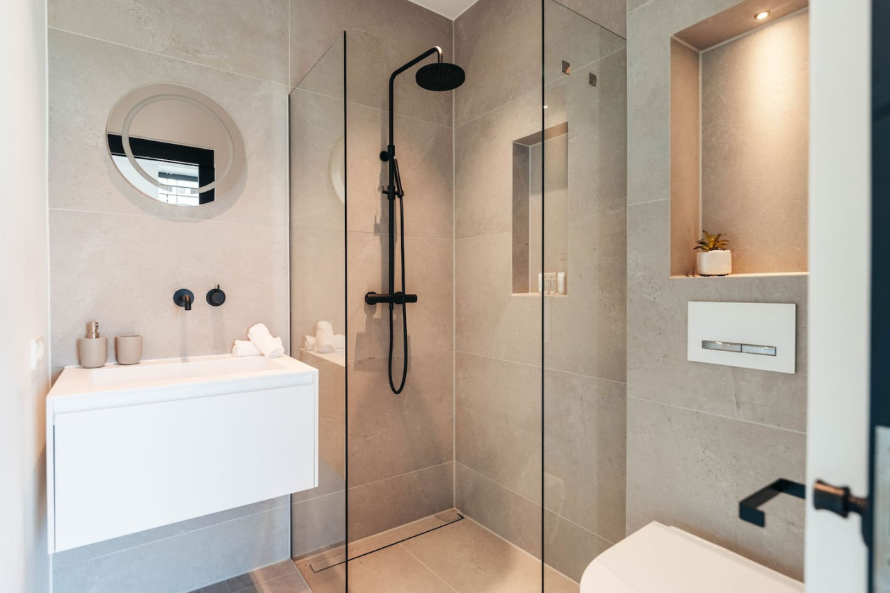 Uw Privéparadijs op een Klif met Fenomenaal Zeezicht