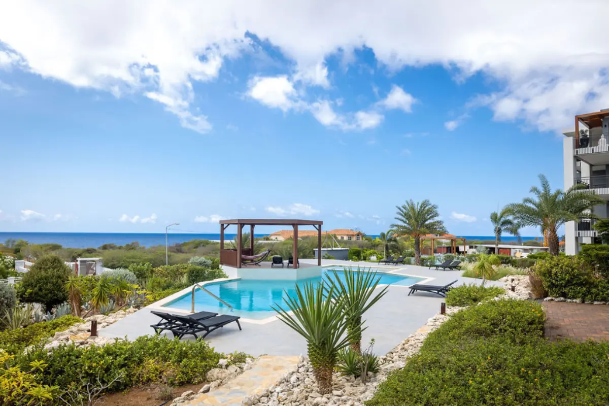 Holland House - Cape Marie 1401