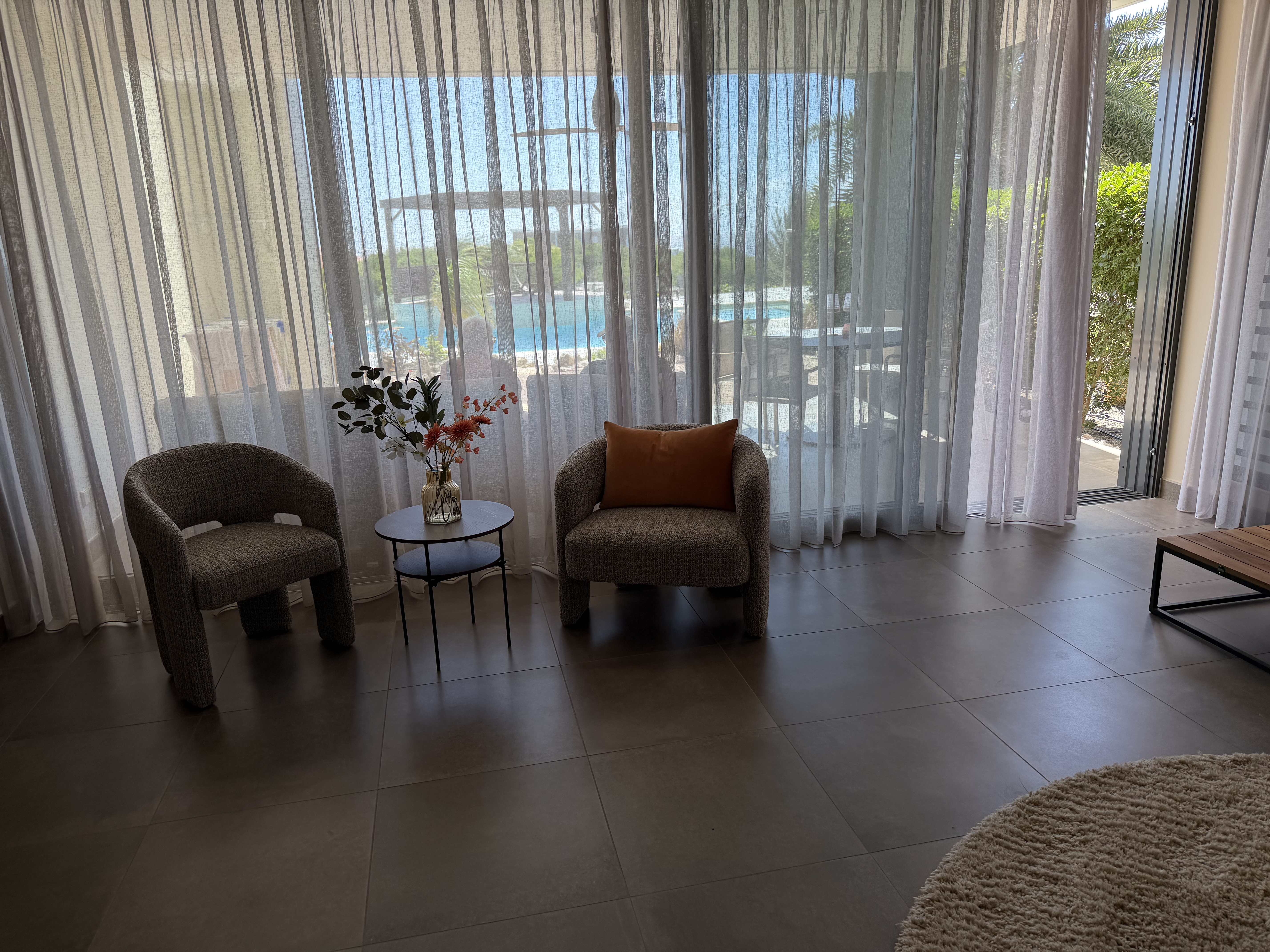 Holland House - Cape Marie 1401